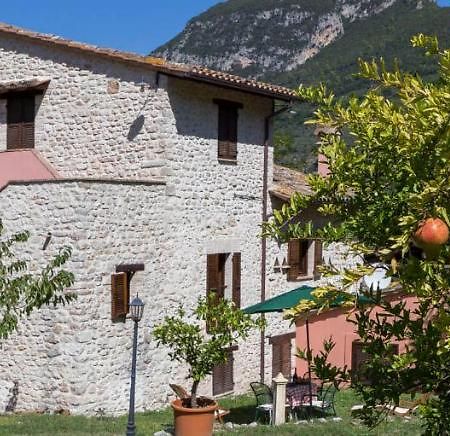 Agriturismo I Melograni 페렌틸로 외부 사진